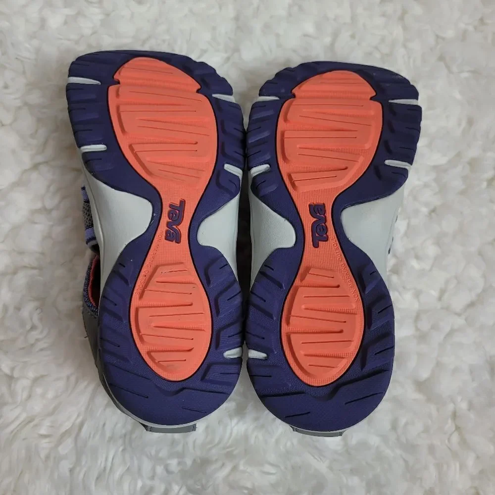 Teva Kids Manatee Sport Sandals Size 2 Gray Closed Toe Hiking Outdoor Water